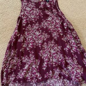 Gap sleeveless top. Pretty colors.  Size M